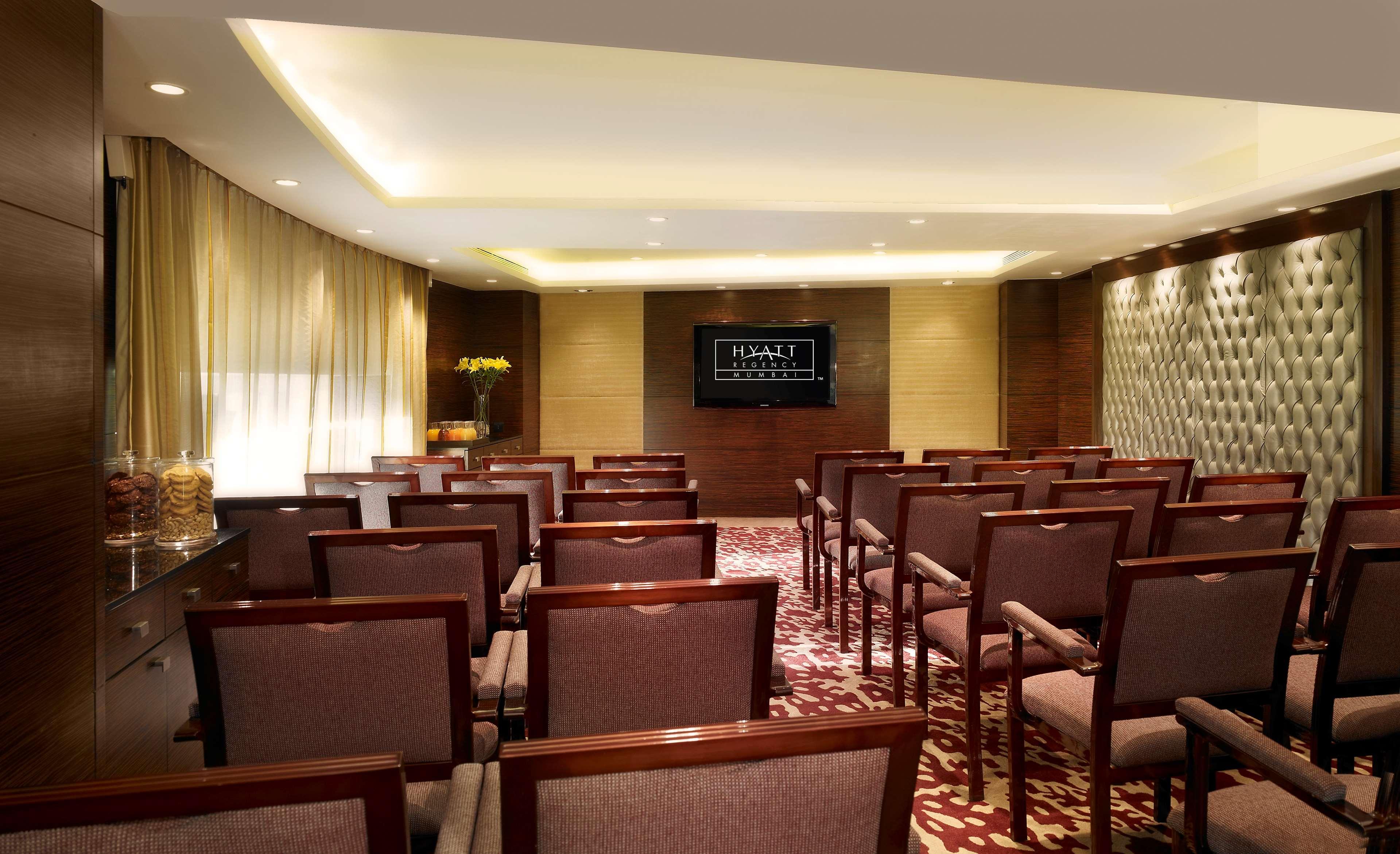 Hyatt Regency International Airport Hotel